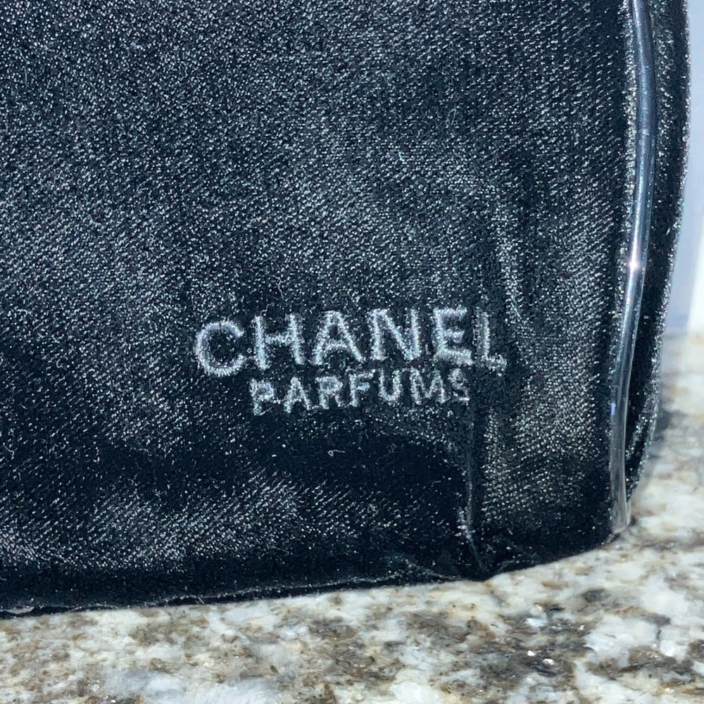 NEW Chanel Parums Black Velvet Cosmetic/Makeup Travel Bag
